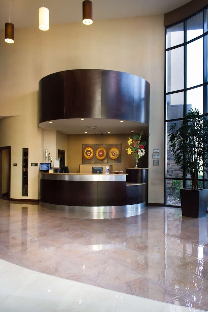 Best Western PREMIER Monterrey Aeropuerto 2