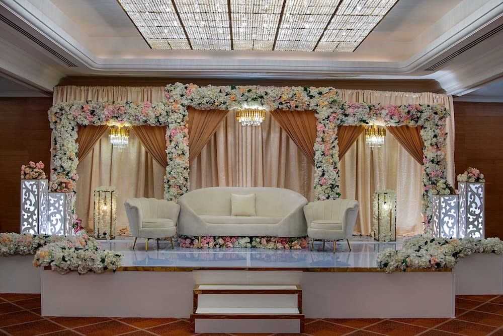 Sheraton Dubai Creek Hotel & Towers 3