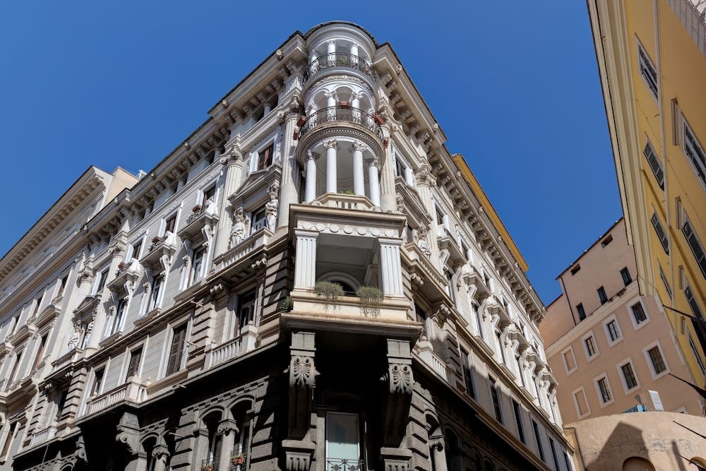 Dharma Luxury Hotel 1