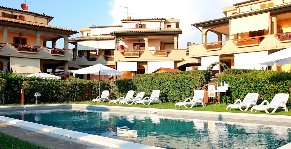 Follonica Apartments - Pool & Relax 1