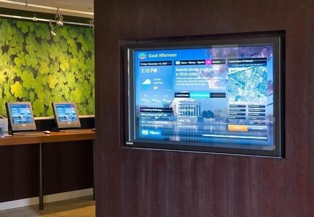 Courtyard by Marriott Philadelphia Springfield 2