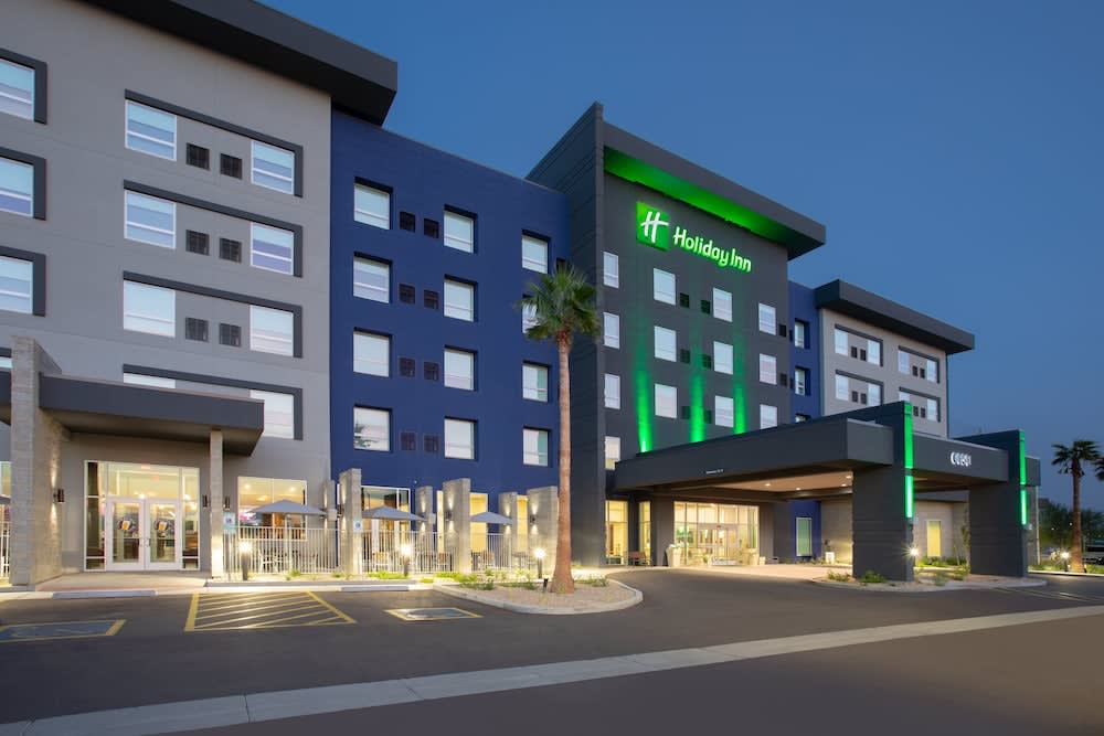 Holiday Inn GLENDALE - STADIUM & ENT DIST by IHG 1
