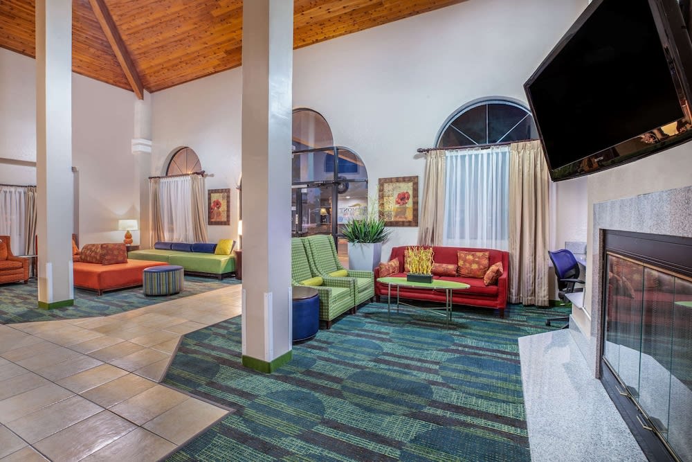 Baymont by Wyndham Tehachapi 2