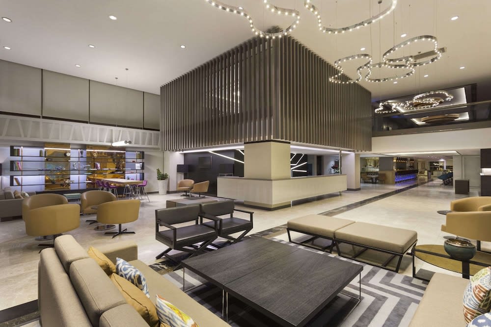 Ramada Hotel & Suites by Wyndham Izmir Kemalpasa 2