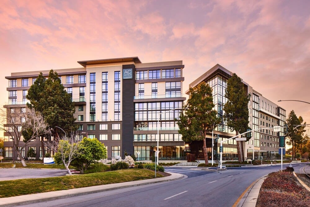 AC Hotel by Marriott Sunnyvale Moffett Park 1