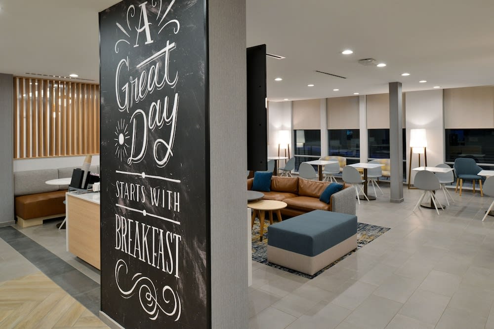 TownePlace Suites by Marriott Asheville Downtown 2