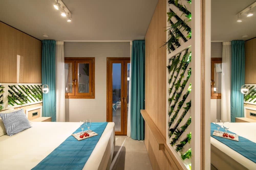 Villa Elite "by Checkin" Adults Only 2