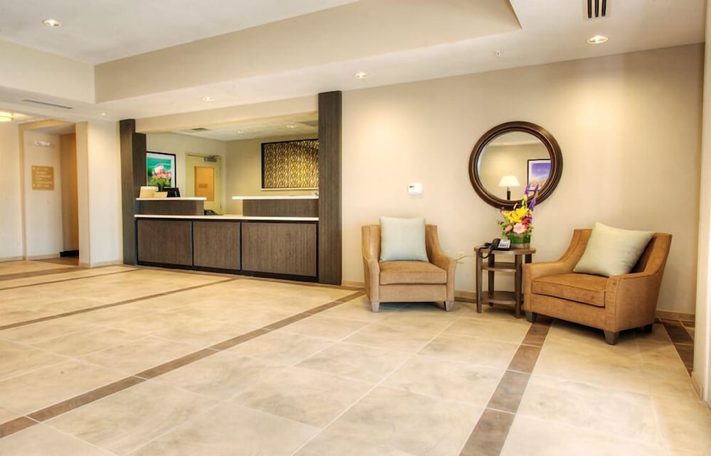 Candlewood Suites Sioux City - Southern Hills by IHG 3