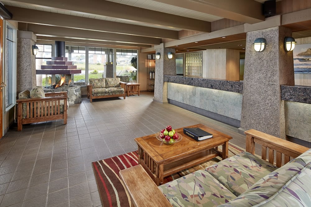 Cavalier Oceanfront Resort 2