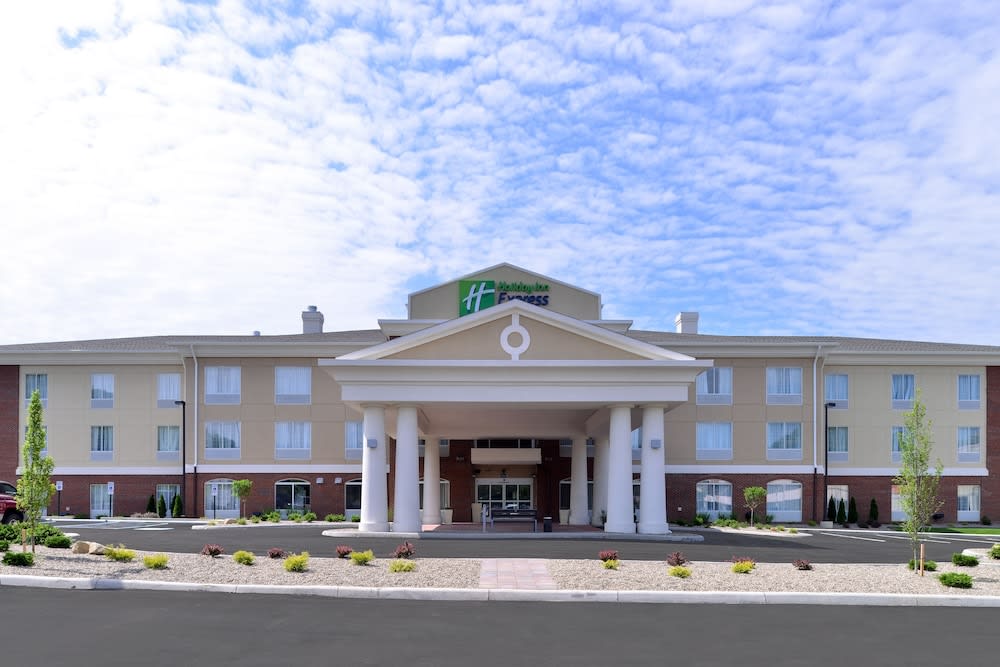 Holiday Inn Express & Suites IRONTON by IHG 1