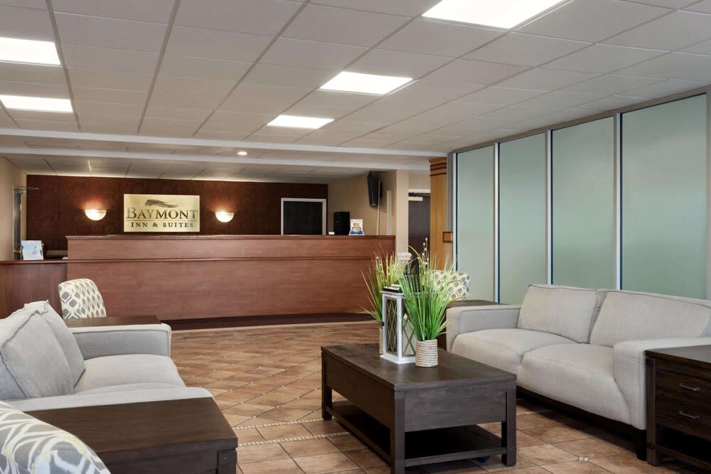 Baymont by Wyndham Elizabethtown 2
