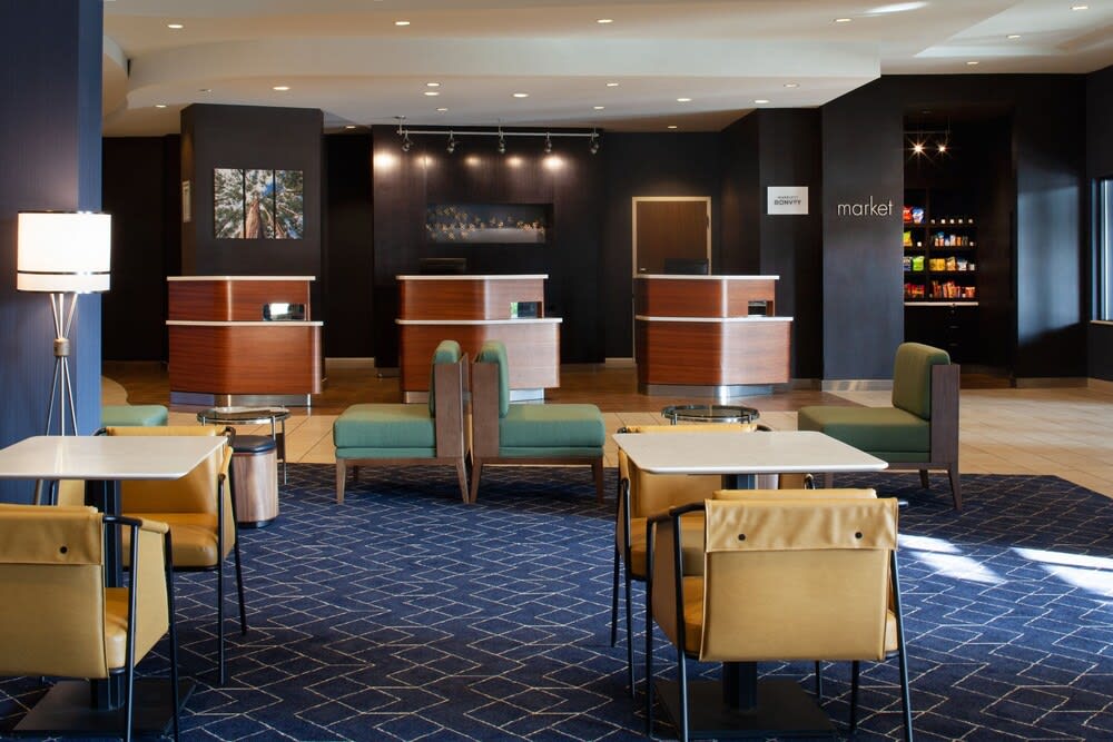 Courtyard by Marriott Newark Silicon Valley 2