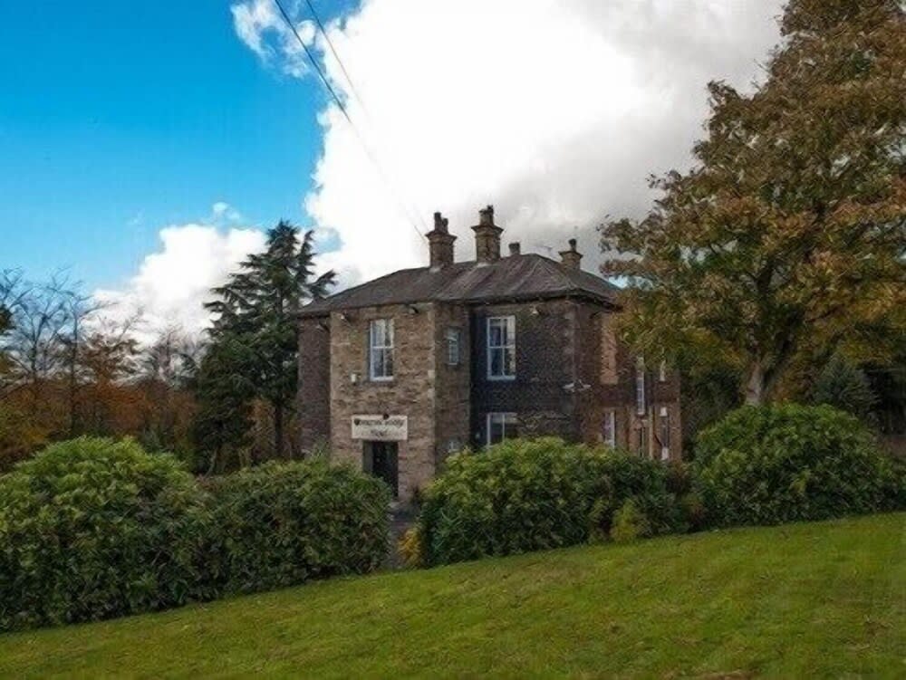 Gomersal Lodge Hotel 1