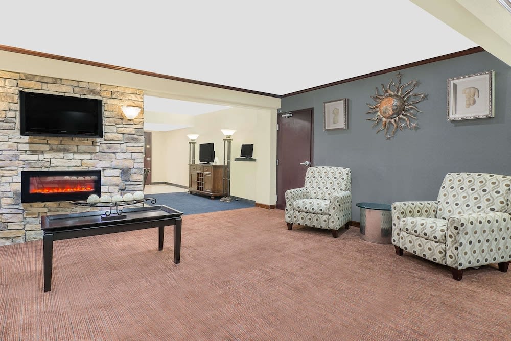 Travelodge by Wyndham Lima OH 2