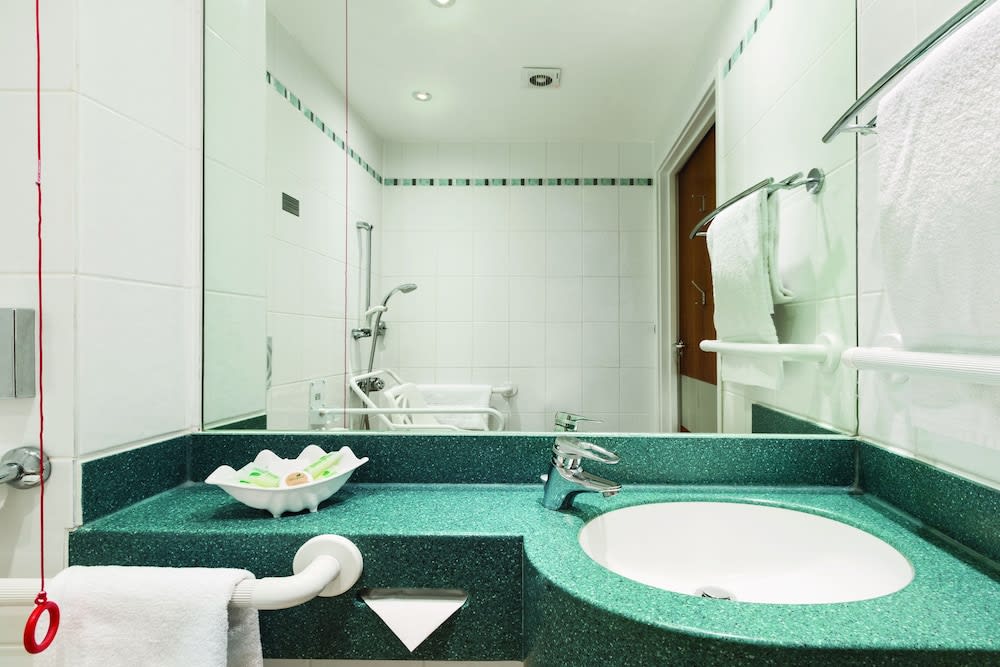 Holiday Inn DOVER by IHG 5