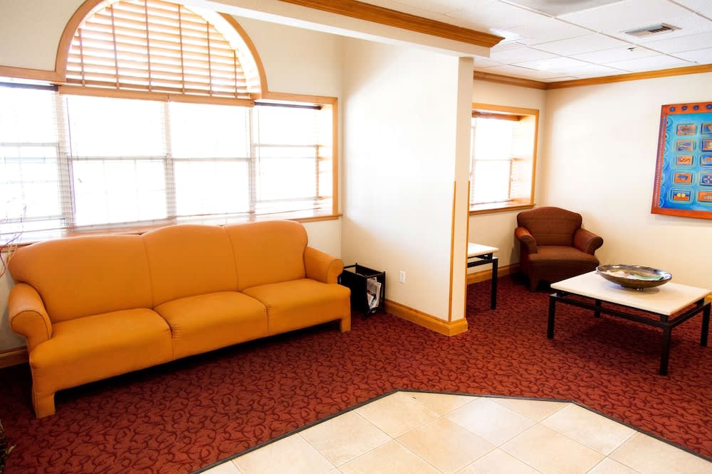 Microtel Inn & Suites by Wyndham Chihuahua 2