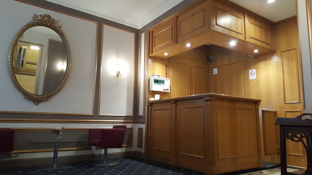 Hotel Phenix Paris 2