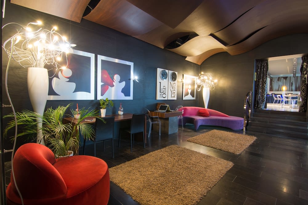 Petit Palace Tamarises 4