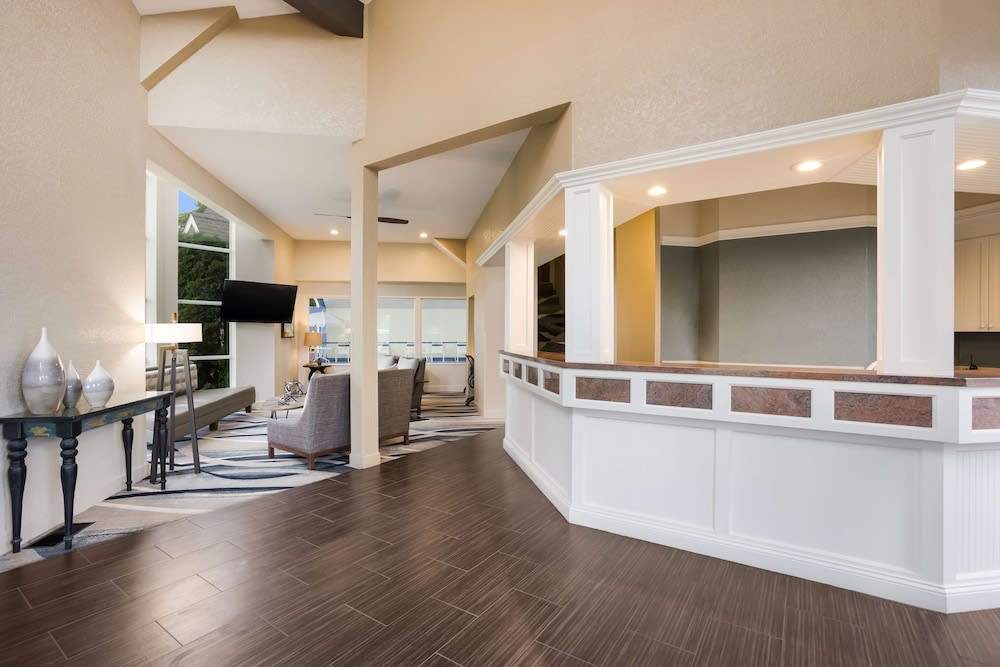 Best Western Harbour Pointe Lakefront 2