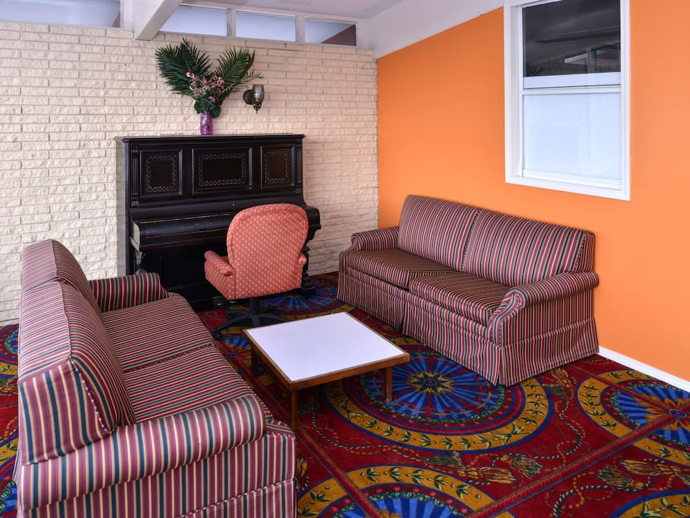 Americas Best Value Inn Geneva 5