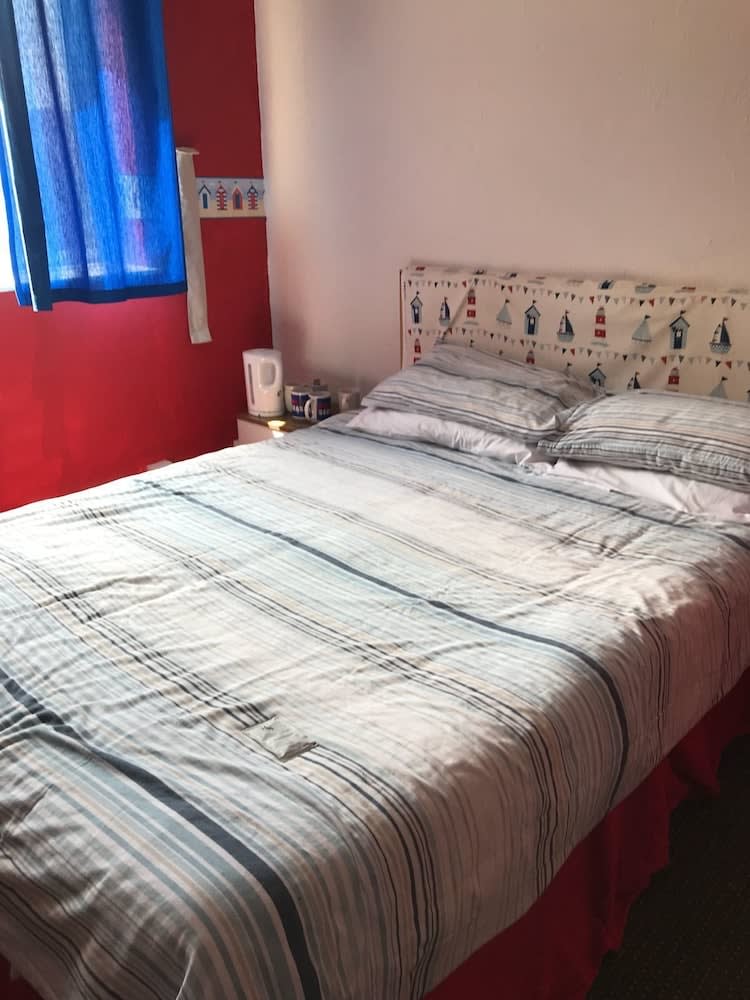 MyRoomz New Discovery Hotel 5