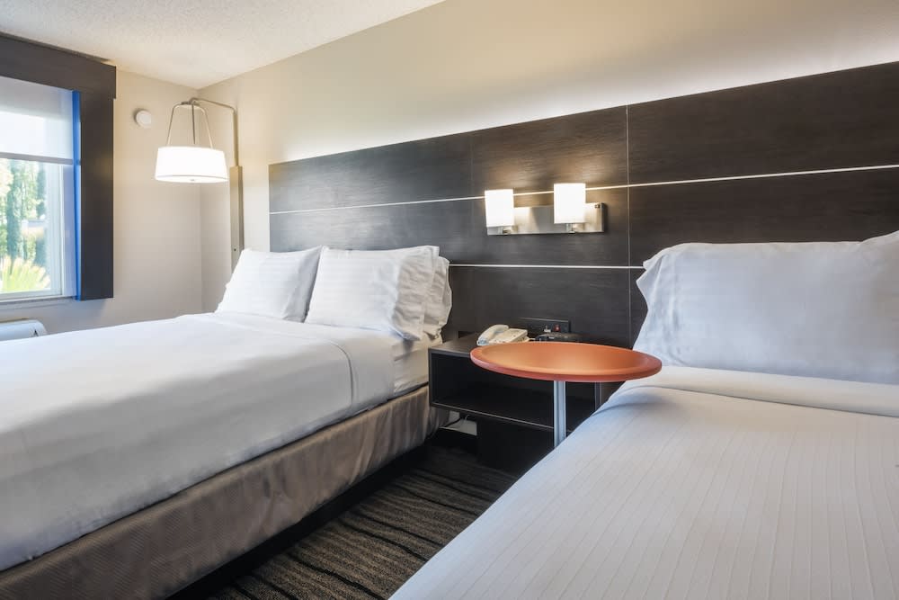 Holiday Inn Express Hotel & Suites Livermore by IHG 4
