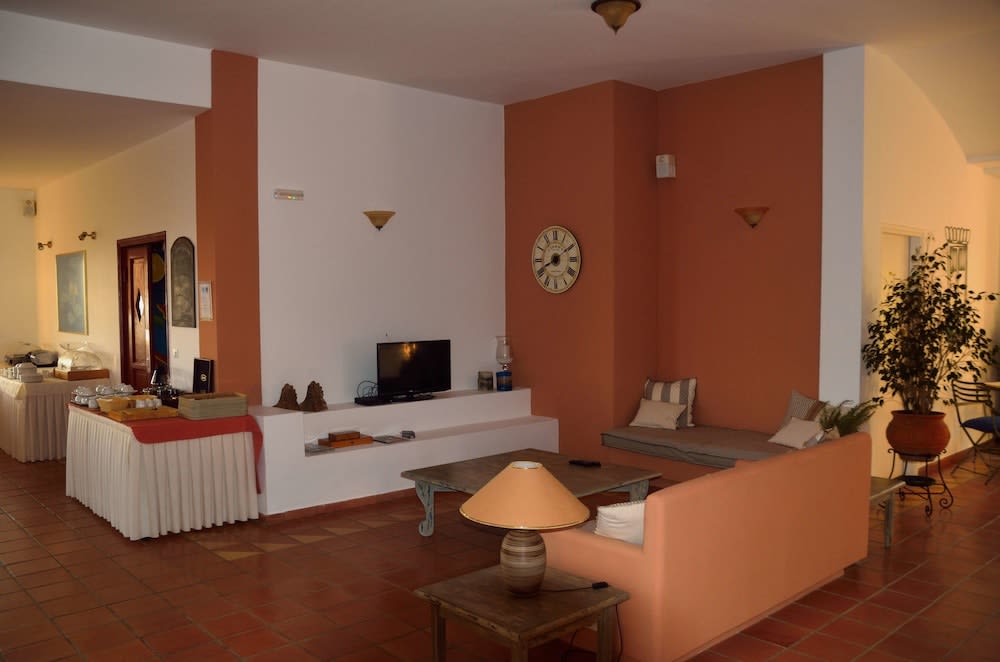 Mounda Beach Hotel 4