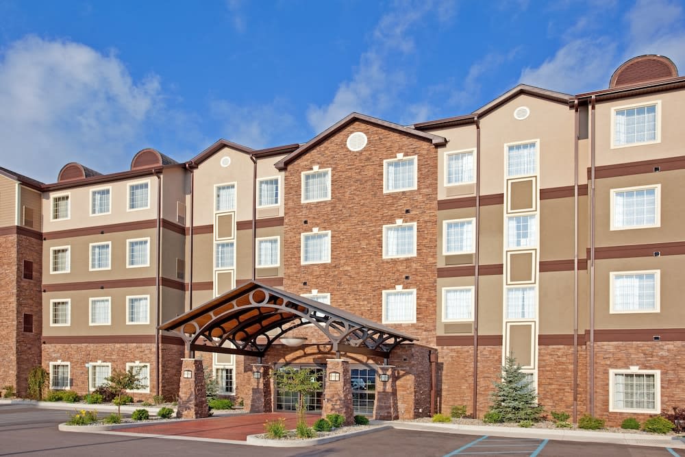 Staybridge Suites ELKHART NORTH by IHG 1