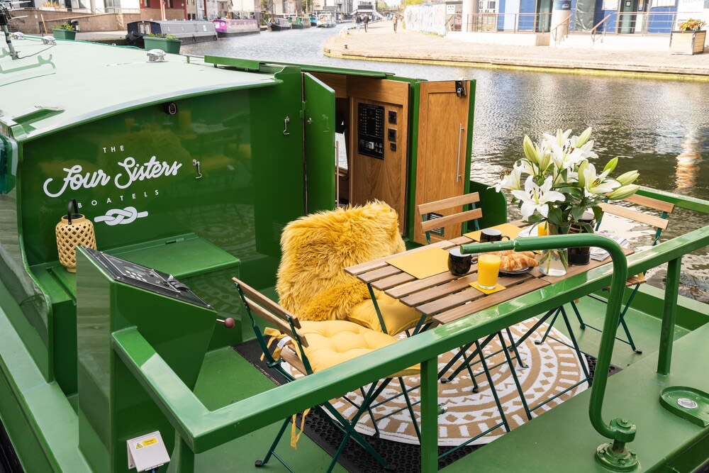 Edinburgh - Houseboats 1