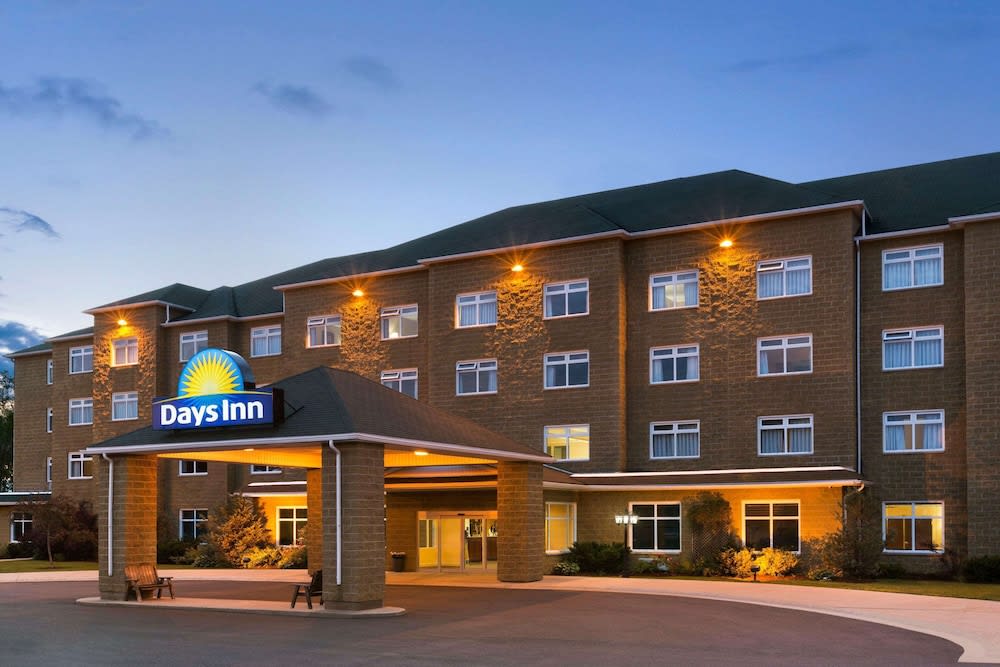 Days Inn by Wyndham Oromocto Conference Centre 1