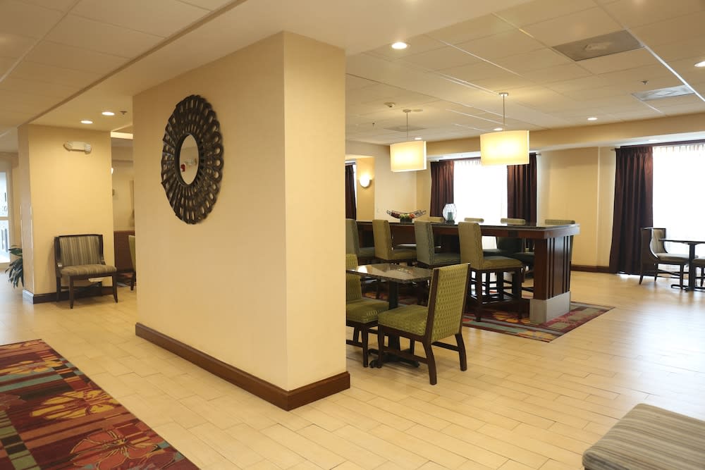 Hampton Inn Manning 5