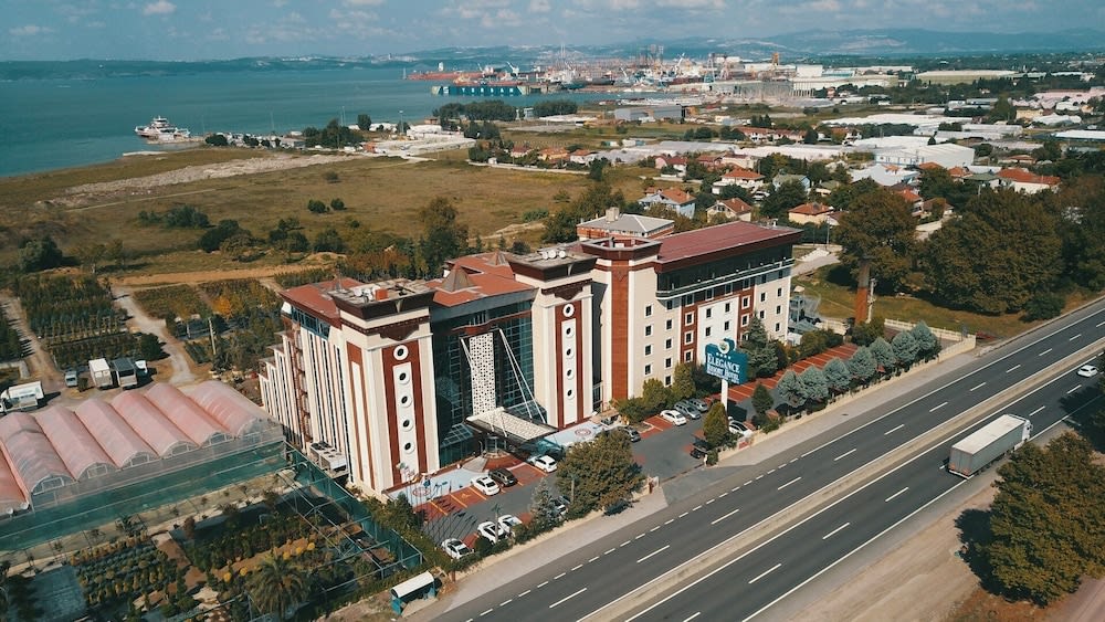 Elegance Resort Hotel & SPA Wellness-Aqua 1