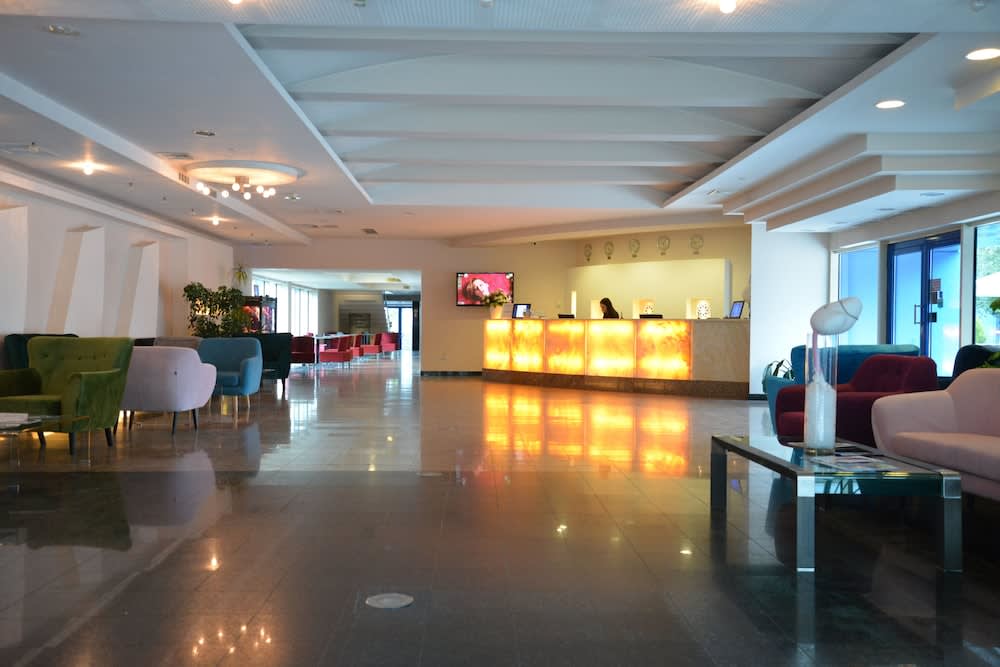 Bavaria Blu Hotel and Conference Centre 4