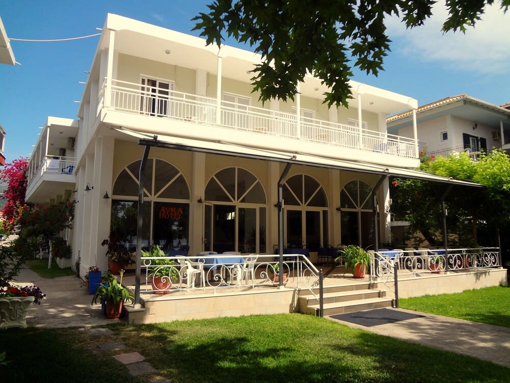 Avra Beach Hotel 2