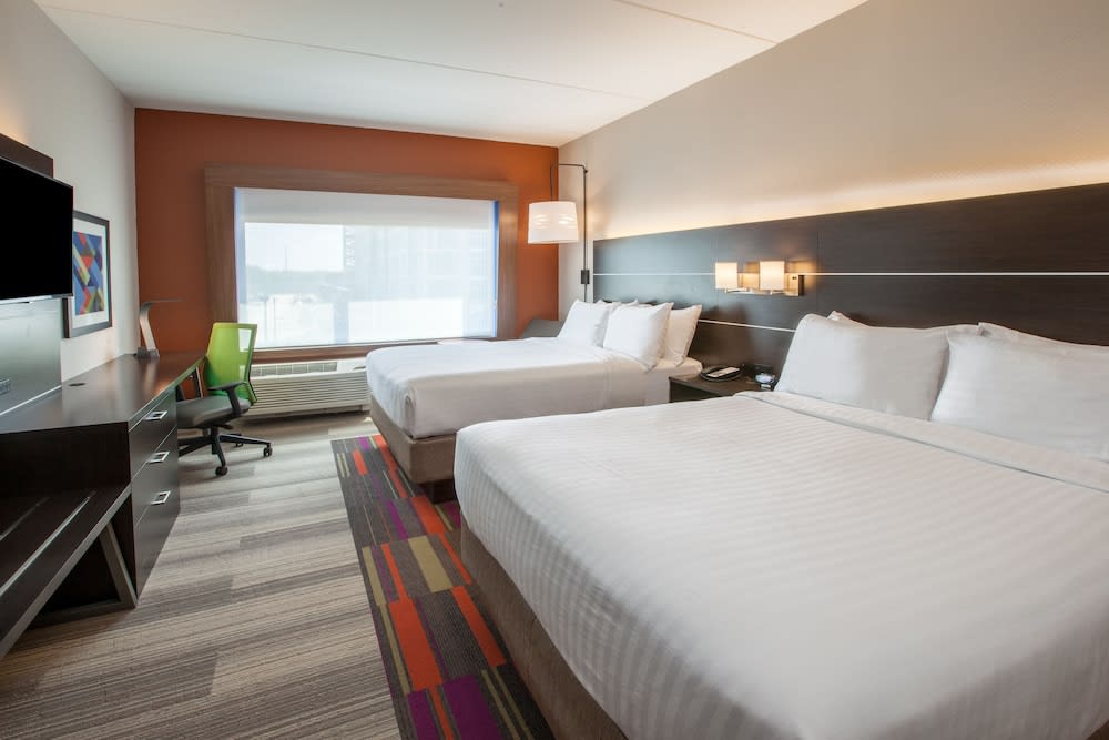 Holiday Inn Express & Suites INDIANAPOLIS NE - NOBLESVILLE by IHG 2