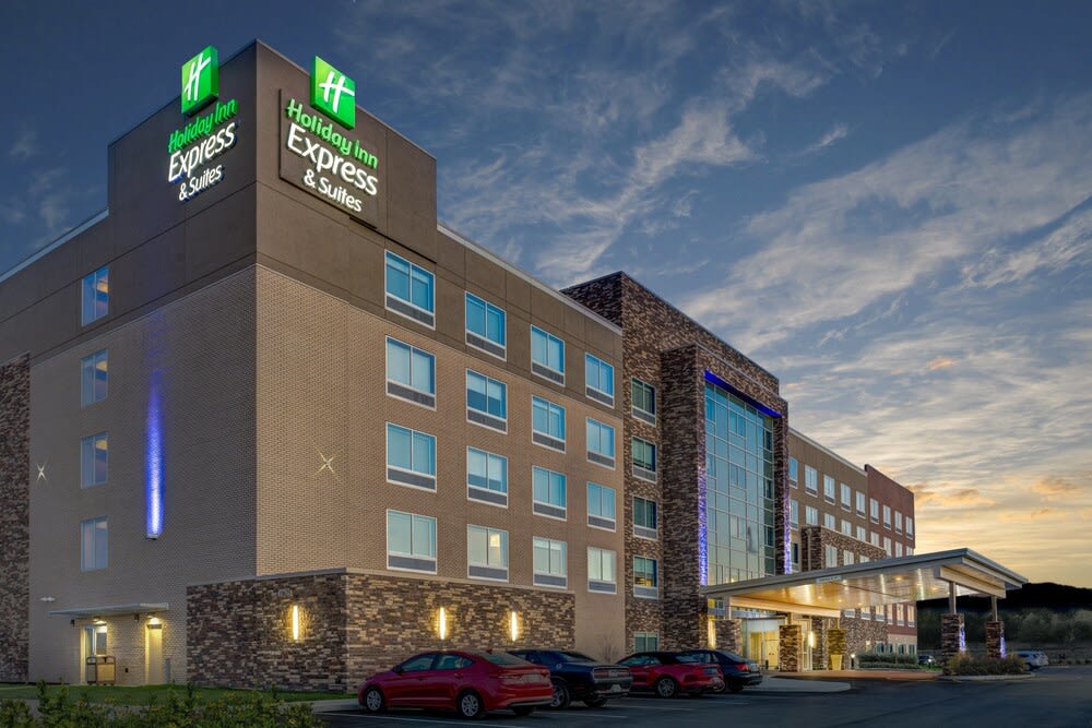 Holiday Inn Express & Suites INDIANAPOLIS NE - NOBLESVILLE by IHG 1
