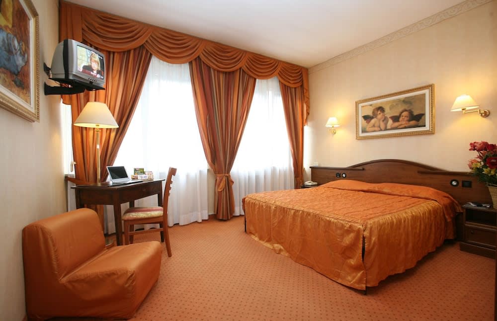 Hotel Cristallo Torino 5