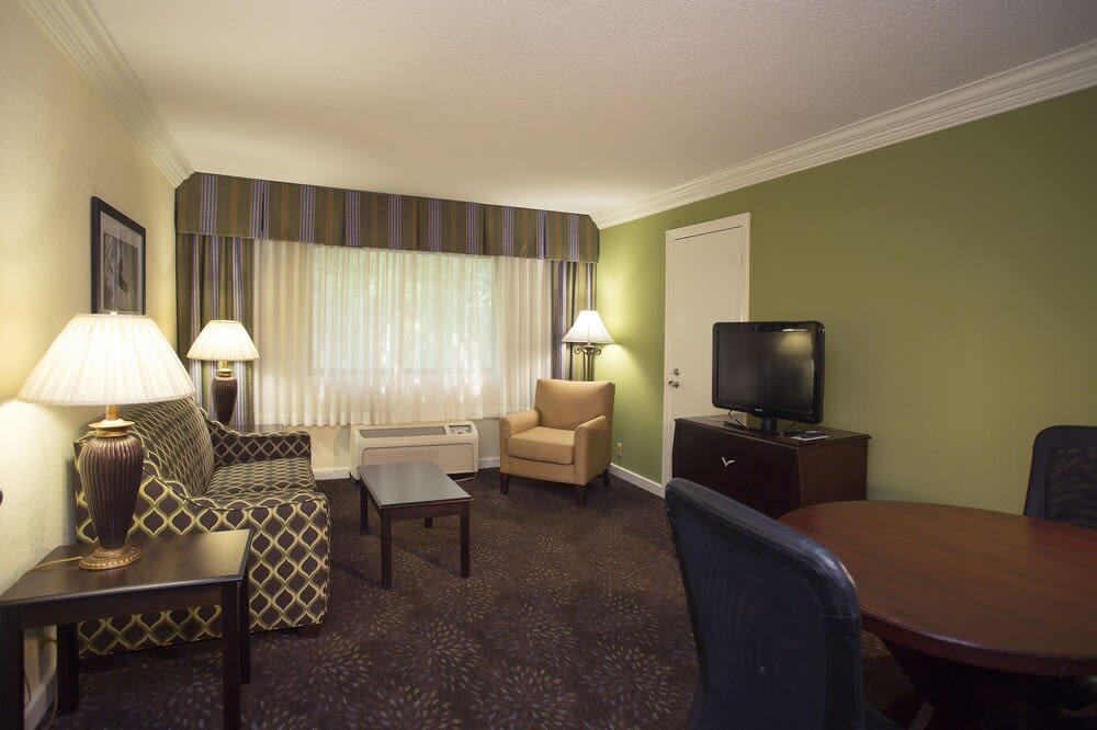 Holiday Inn Express ATHENS-UNIVERSITY AREA by IHG 2