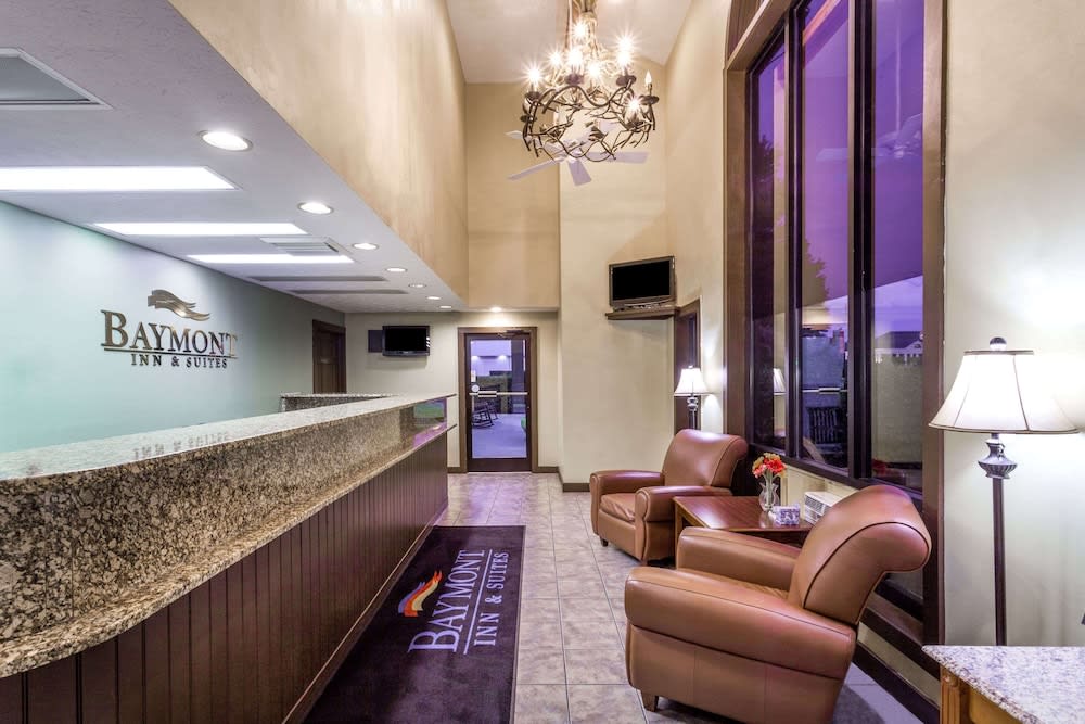 Baymont by Wyndham Pigeon Forge near Island Drive 2