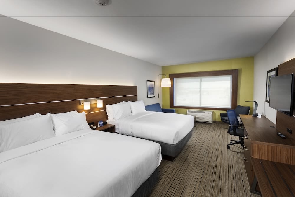 Holiday Inn Express & Suites West Des Moines Jordan Creek, an IHG