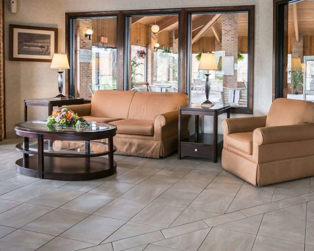 Quality Inn Dundee 5