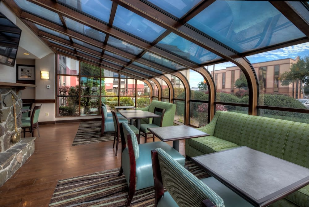 Hampton Inn West Springfield 1