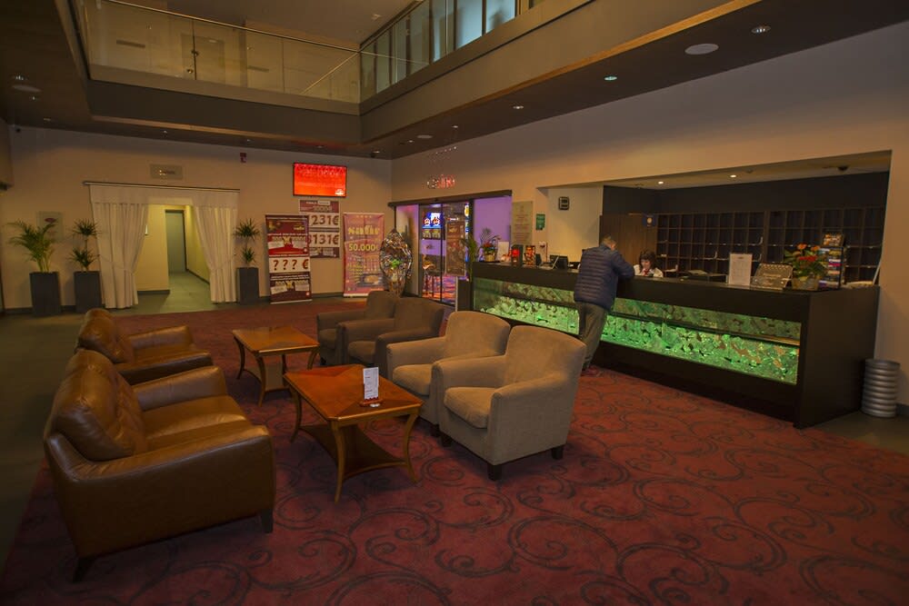 Safir Hotel Casino 1