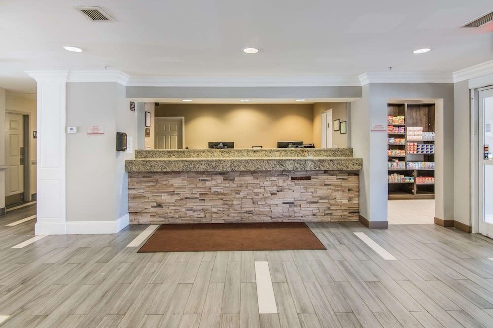 Sleep Inn & Suites Columbus near Fort Benning 2