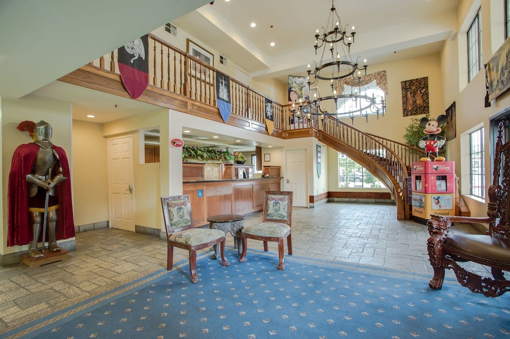 Castle Inn and Suites Anaheim 2