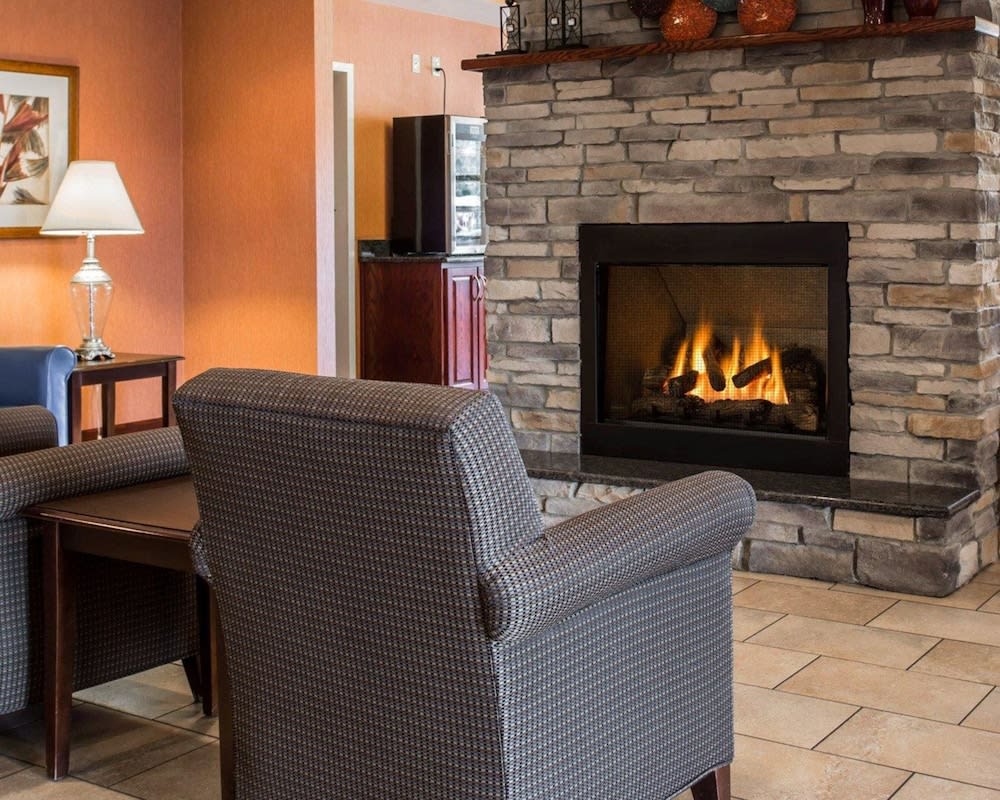 Comfort Inn & Suites Lumberton Central I-95 2
