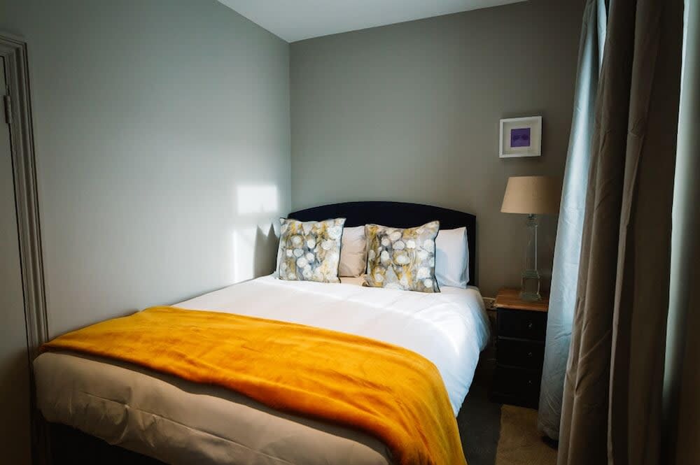 Bampton Townhouse 2