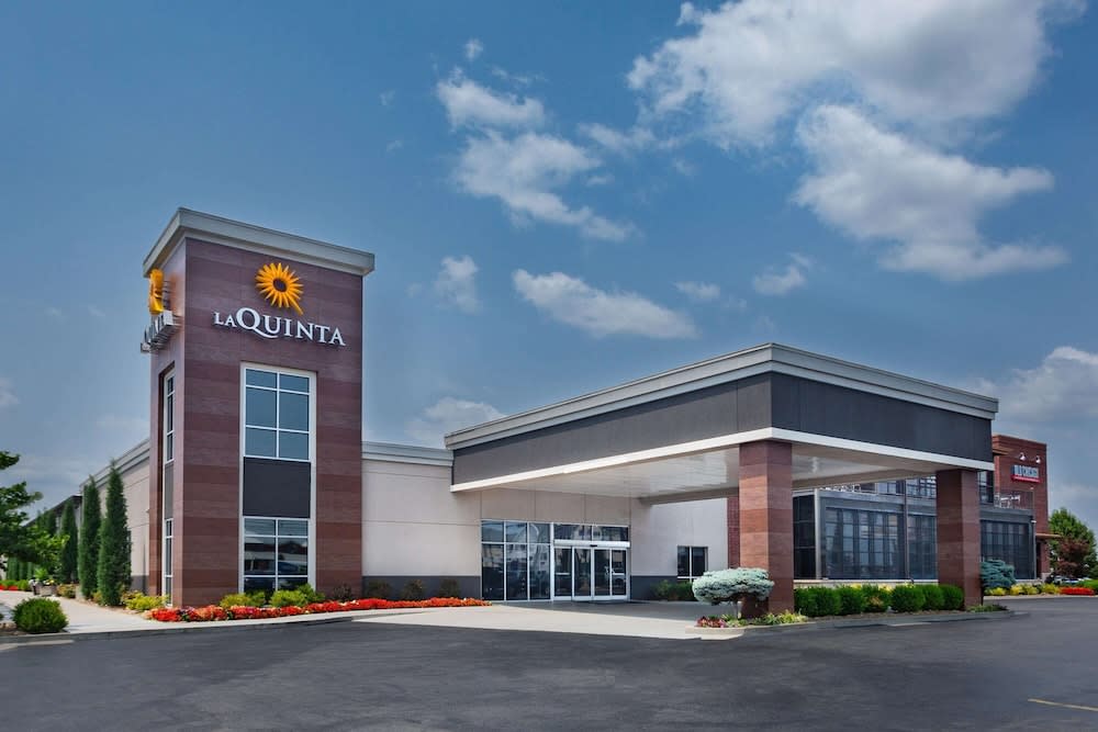 La Quinta by Wyndham Joplin 1