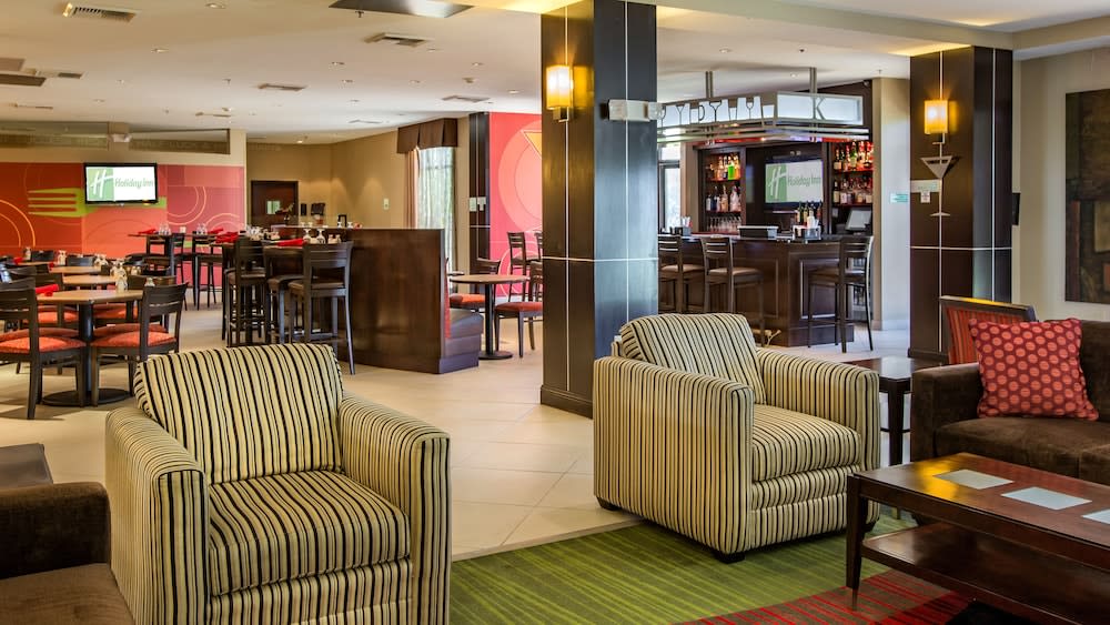 Holiday Inn OKLAHOMA CITY AIRPORT by IHG 2