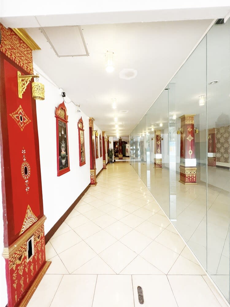 Silver Resortel 2
